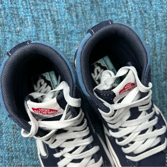 Vans Sk8 Hi Comfycush Sneakers in Blue Two Tone - Picture 4 of 9